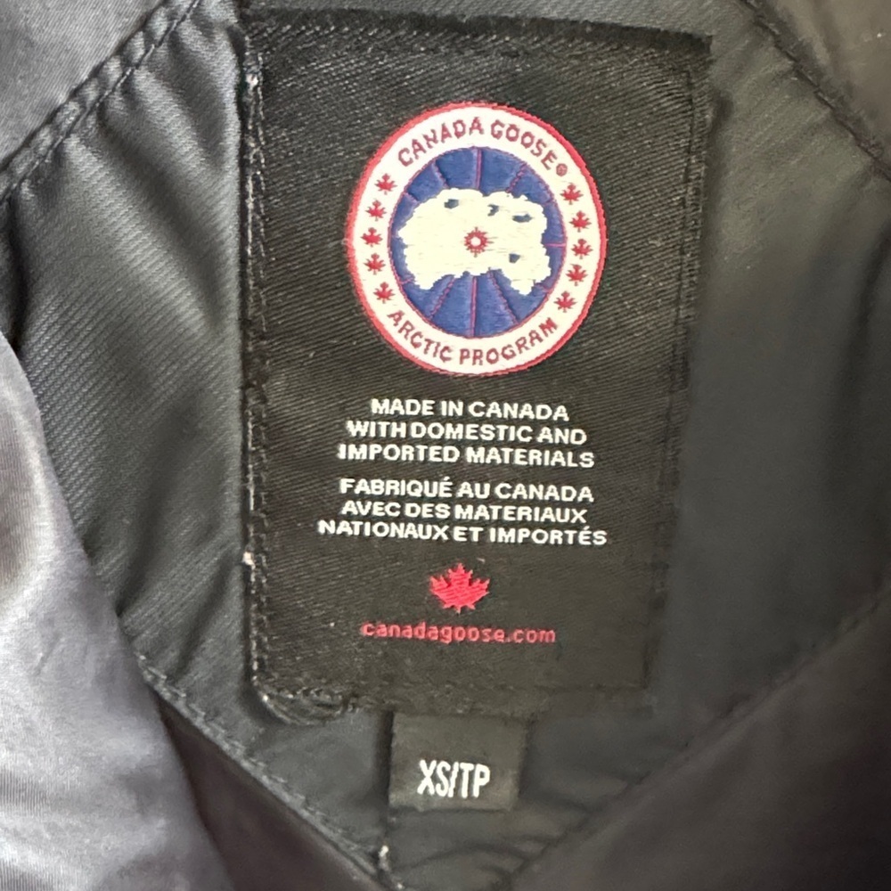 Canada Goose Women's Hybridge Down Jacket - Picture 9 of 16
